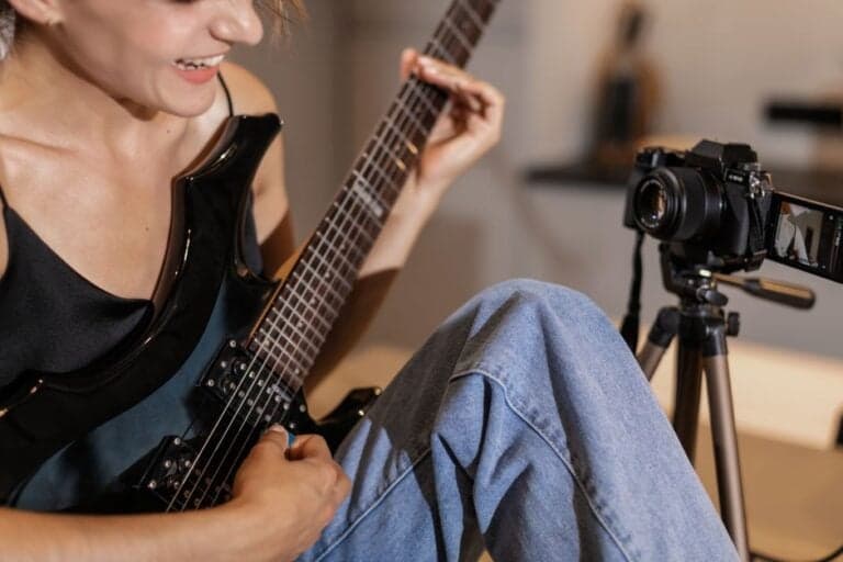 Music for Vlogs: Find the Right Tracks for Your Videos